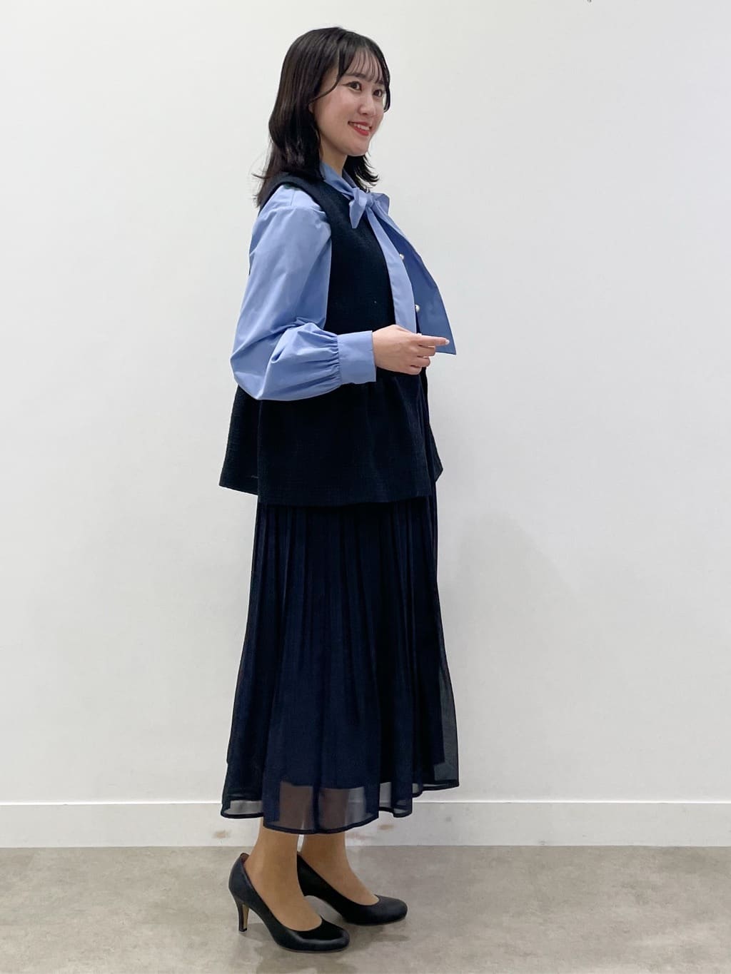yukariさんの「Dessin｜【入卒/セレモニー】パール調ボタンベスト」を使ったコーディネート