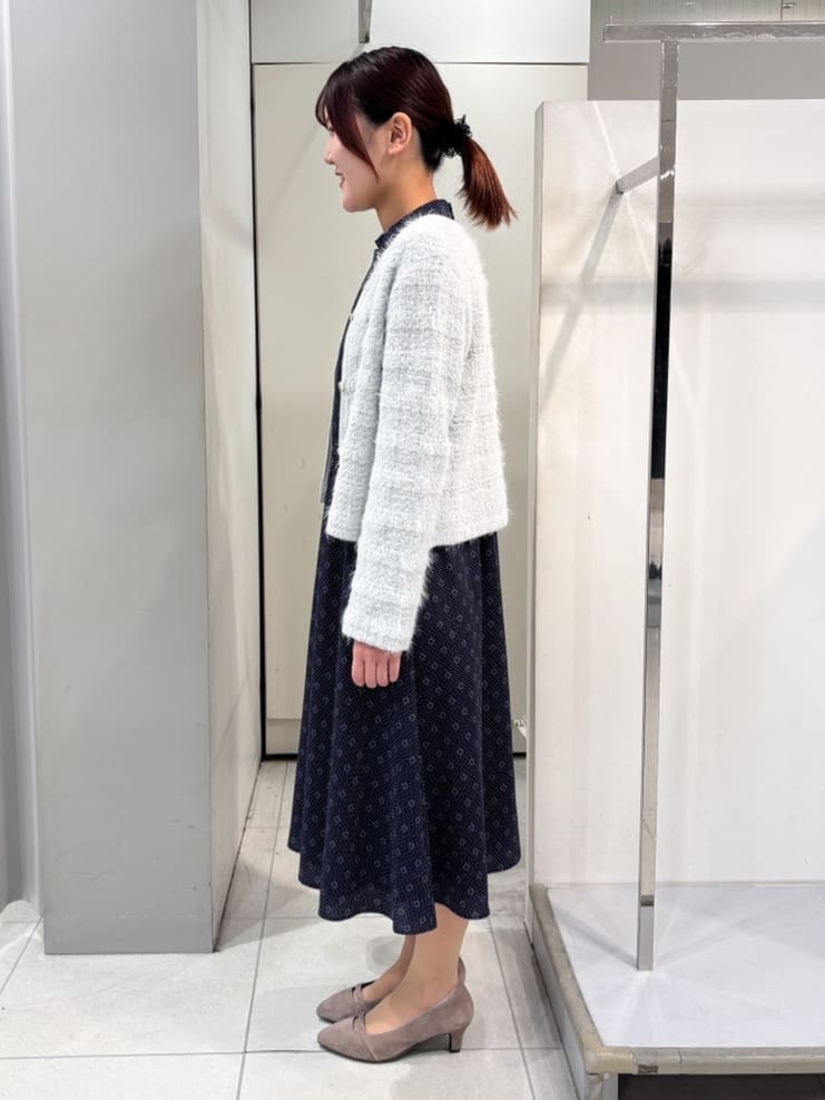 yuiさんの「Reflect｜【お食事会やお出かけに◎】ふんわりジャカード編みカーディガン」を使ったコーディネート