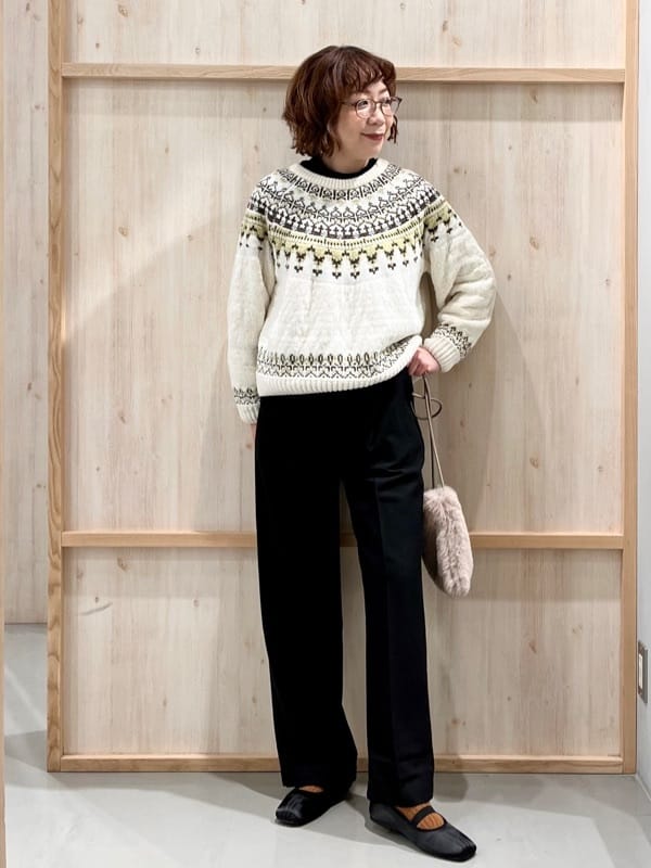 nakoさんの「THE SHOP TK｜上品さと少しの遊び心を モール求心柄ニット」を使ったコーディネート