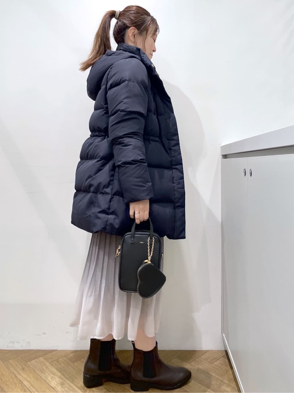 Junさんの「index｜KAWADAダウンドロストミドルコート【撥水／洗濯機OK／2WAY／静電気防止裏地】《XS～3L》」を使ったコーディネート