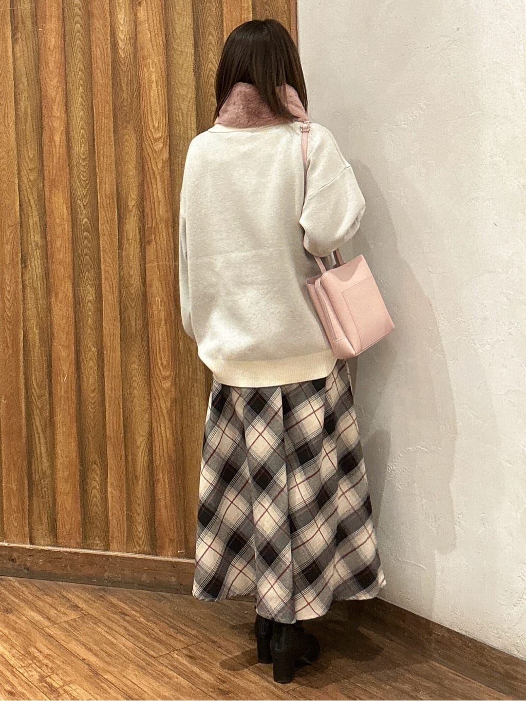 saaさんの「SHOO･LA･RUE｜【軽量/高レビュー】見た目よりもたっぷり入る ふわっと軽い3層ショルダー」を使ったコーディネート
