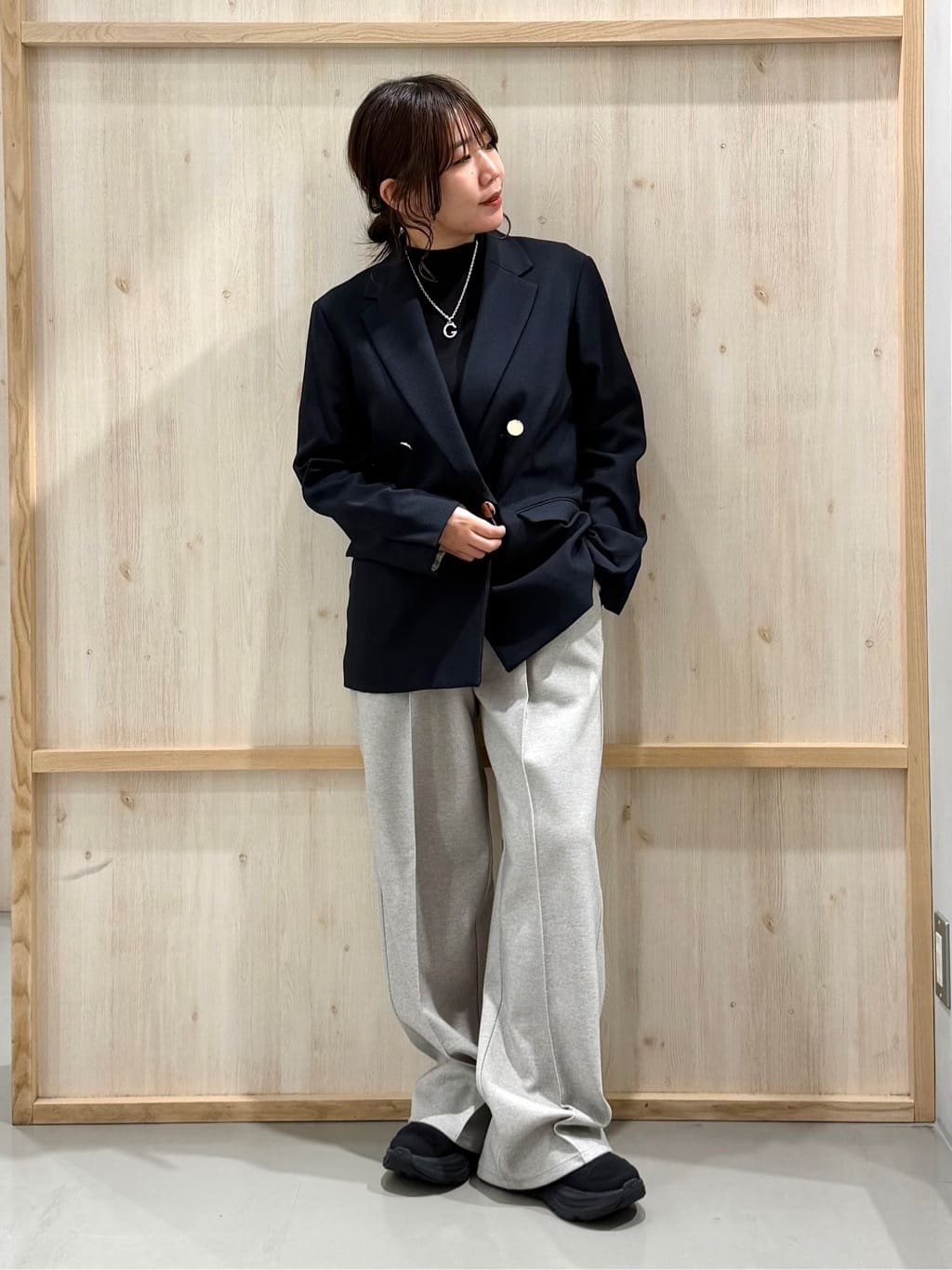 nanaさんの「THE SHOP TK｜【今羽織るなら】ダブルブレストジャケット【セットアップ可/洗える】」を使ったコーディネート