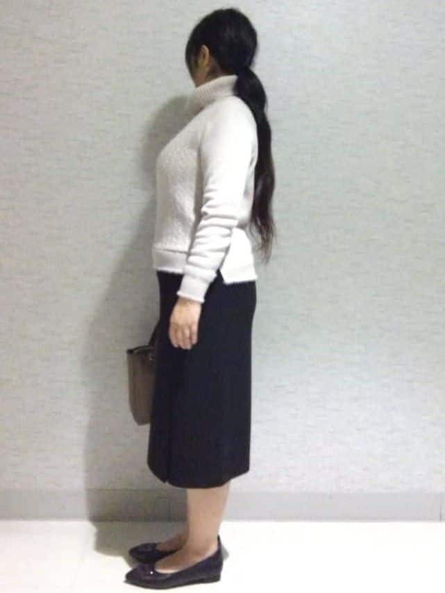 sakoさんの「Reflect｜【ほんのりラメ感◎】ふわふわフェザーヤーンハイネックニット」を使ったコーディネート