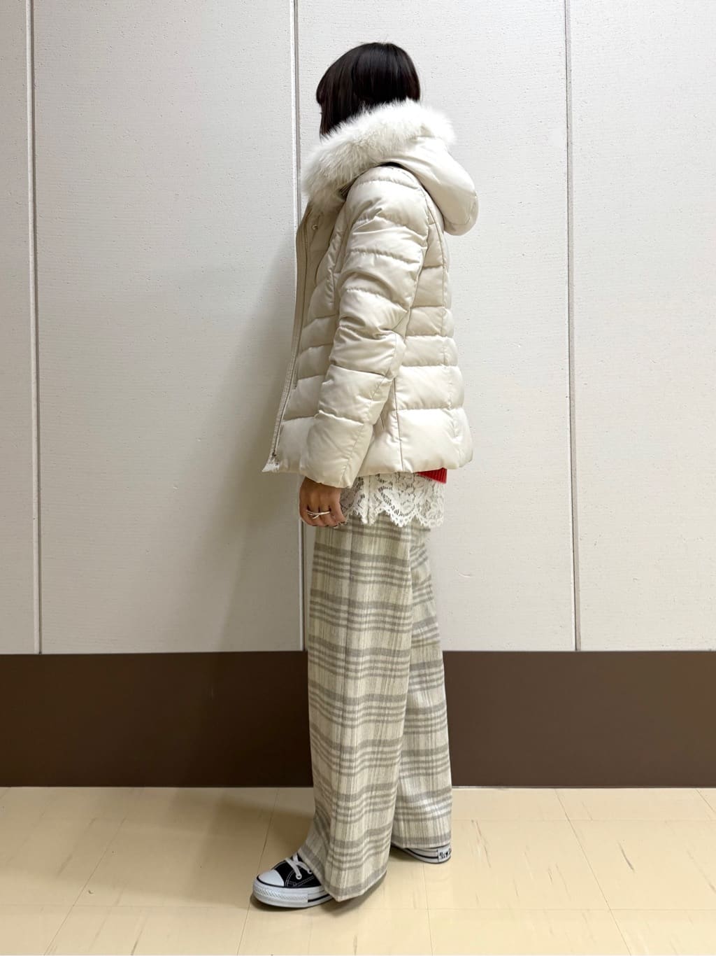 mamiさんの「INDIVI｜【褒められパンツ／ウール混】ウォームウール ワイドパンツ」を使ったコーディネート