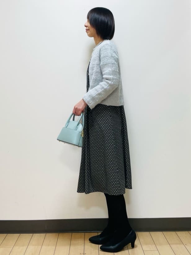 Riiさんの「Reflect｜【お食事会やお出かけに◎】ふんわりジャカード編みカーディガン」を使ったコーディネート