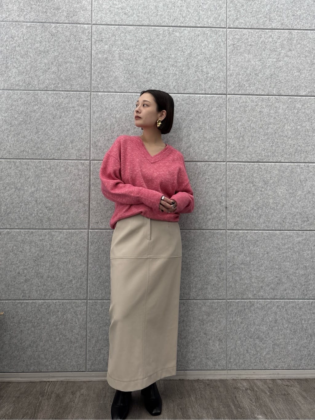 ayanoさんの「INDIVI｜【再入荷】レイヤーネックメランジラメニット」を使ったコーディネート