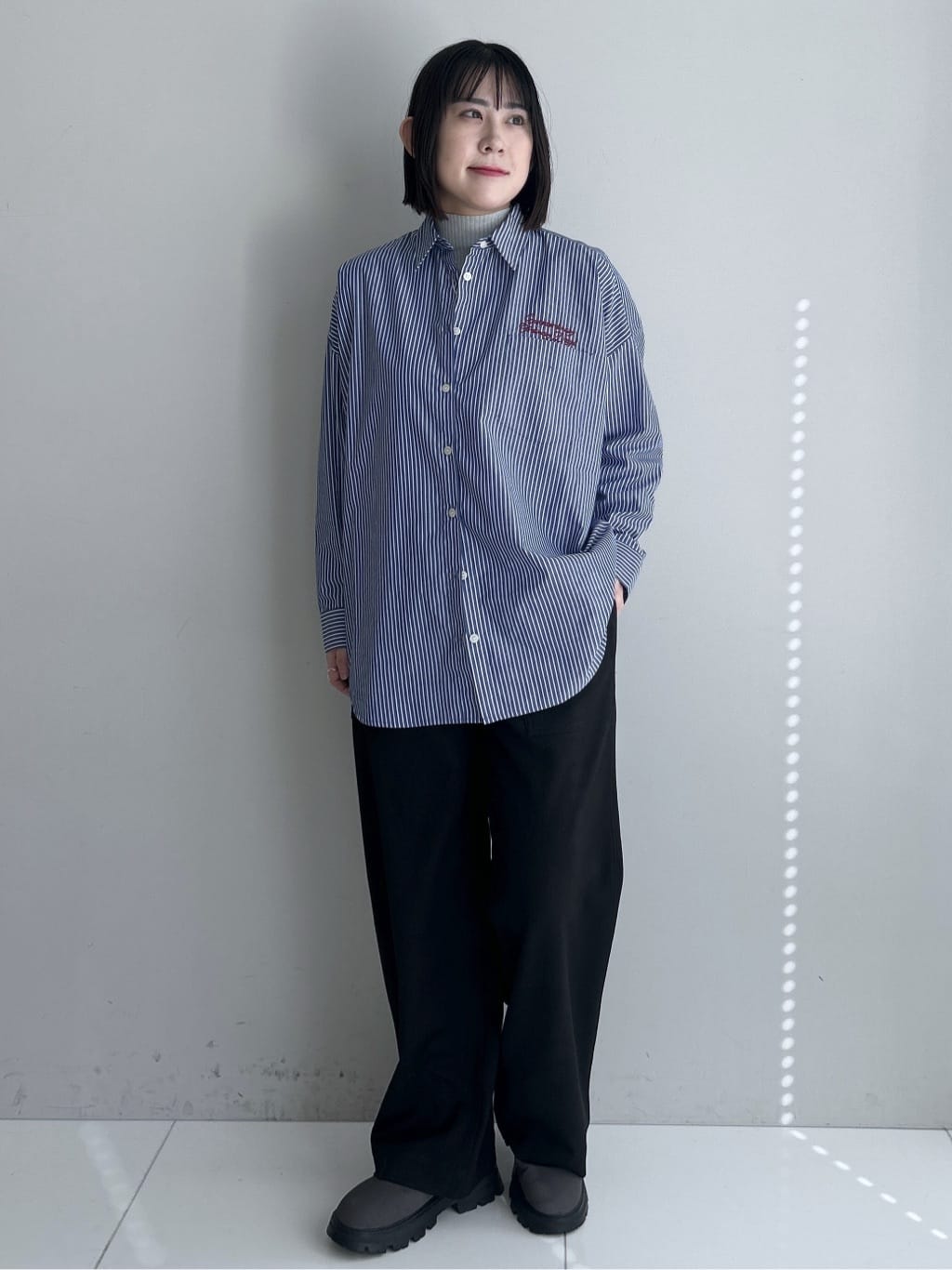 Hirokaさんの「Dessin｜【洗える】刺繍ロゴ入りオーバーシャツ」を使ったコーディネート