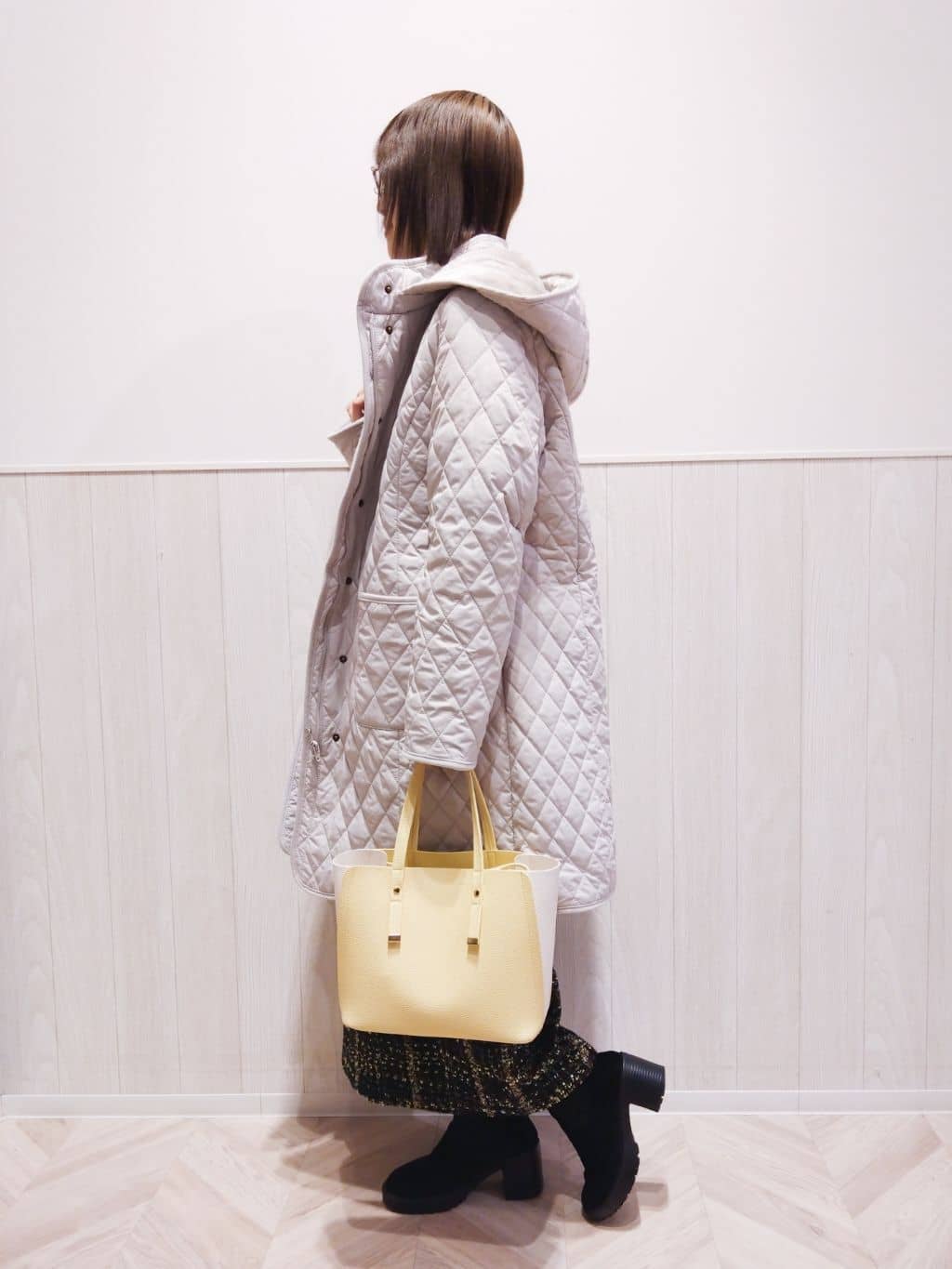 Suzuさんの「SHOO･LA･RUE｜【撥水/フード取り外し可】自然にくびれる あったかダイヤ柄キルトコート【CIRCRIC】」を使ったコーディネート