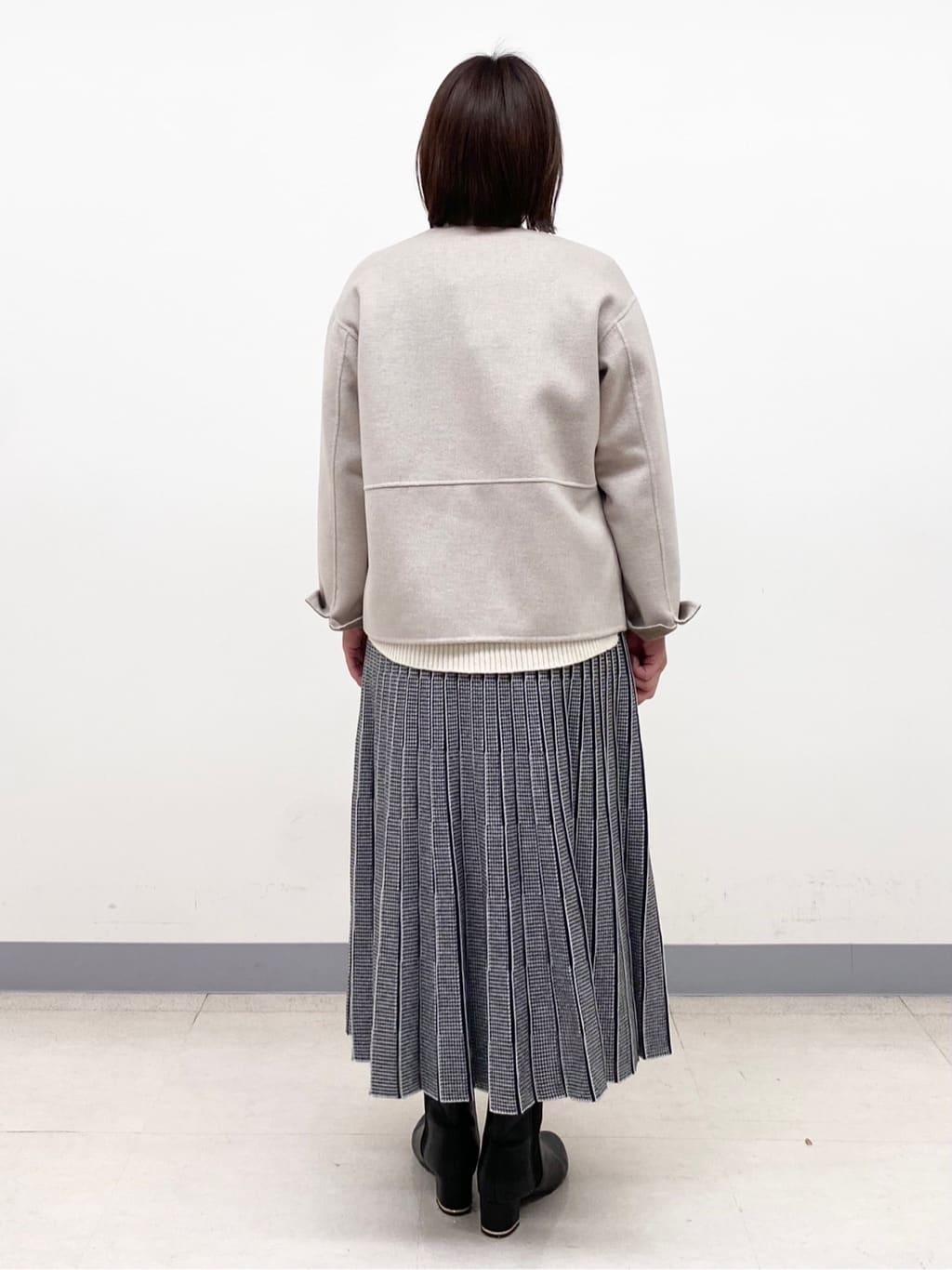 YUKARIさんの「INDIVI｜【配色デザイン／ショート丈】ウールリバー ノーカラーコート」を使ったコーディネート