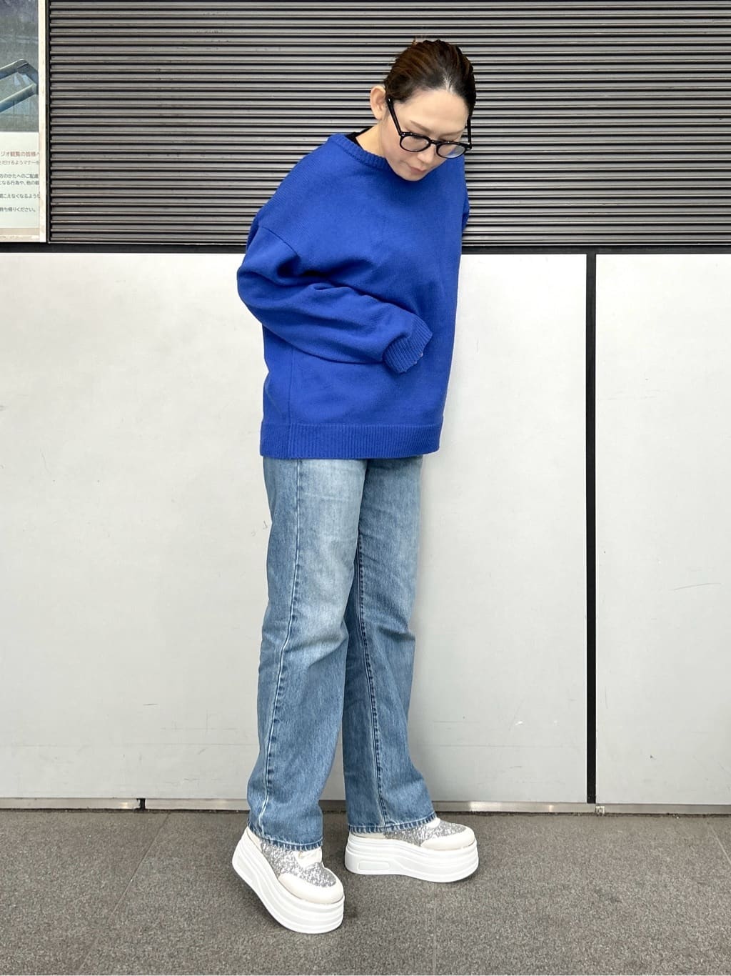 machikoさんの「ESPERANZA｜ゴールドライン厚底フラットスニーカー」を使ったコーディネート