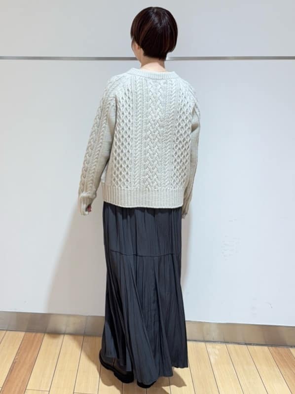 あやさんの「UNTITLED｜【洗える】スポンディッシュ ケーブル柄ニット」を使ったコーディネート