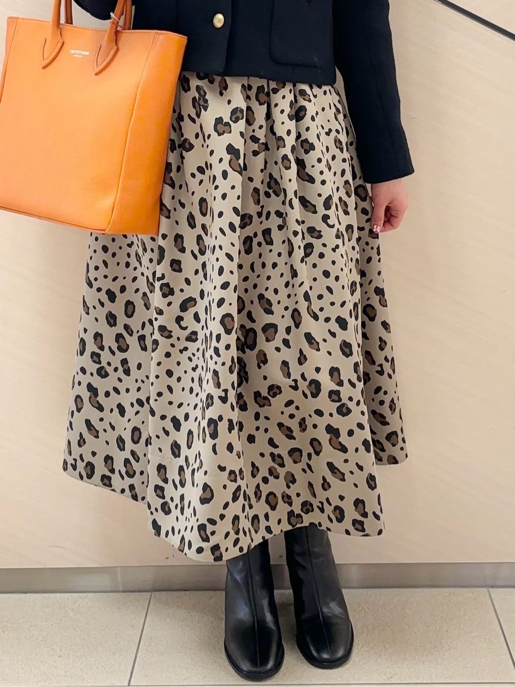 Rinaさんの「DRESSTERIOR｜◆取り外しフリル付き裏毛プルオーバー」を使ったコーディネート