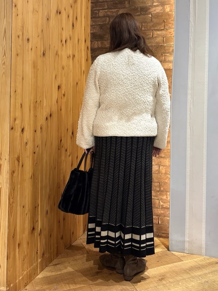 ゆかぴさんの「SHOO･LA･RUE｜【絶妙なゆるピタ/洗濯機可】ちくちくしにくい リブタートルネック やわらかニット【CIRCRIC】」を使ったコーディネート