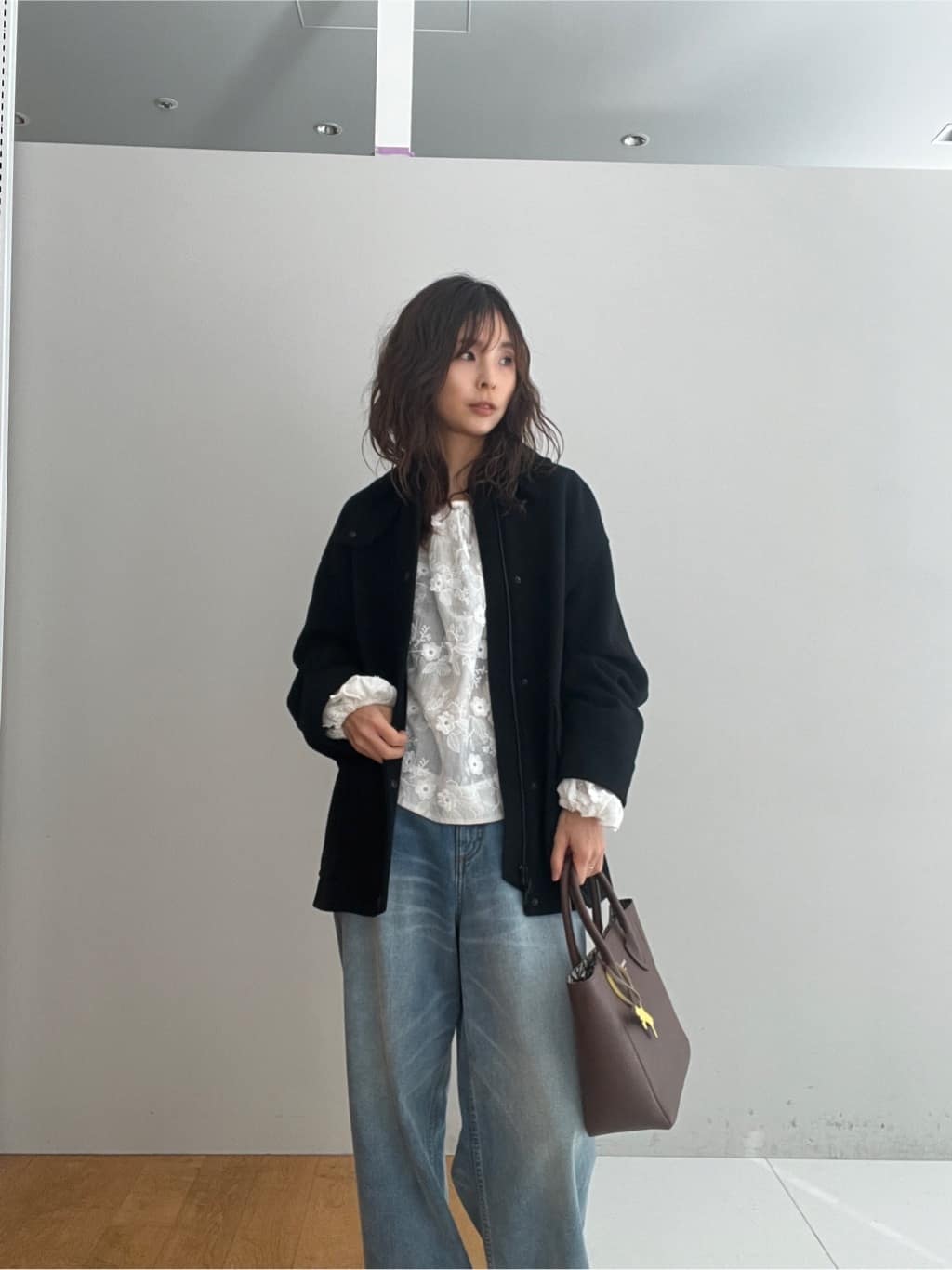 misaさんの「DRESSTERIOR｜【着映え/ウォッシャブル】フラワーエンブロイダリーボリュームブラウス」を使ったコーディネート