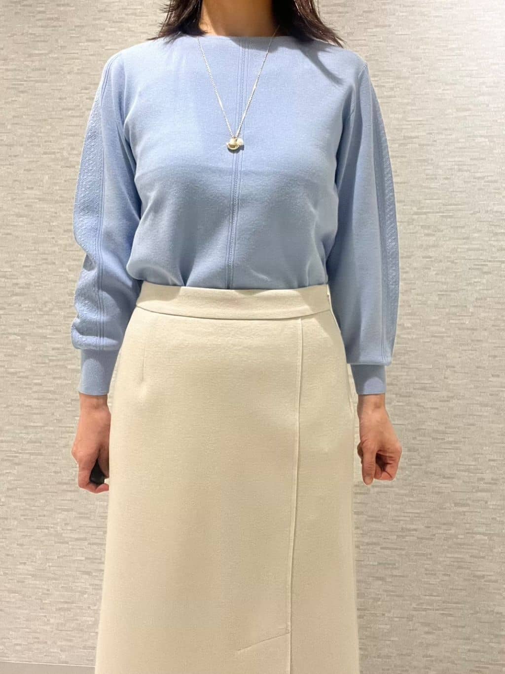 marikoさんの「Reflect｜【チェーン長さ調節可】リーフパーツ&times;淡水パールネックレス」を使ったコーディネート