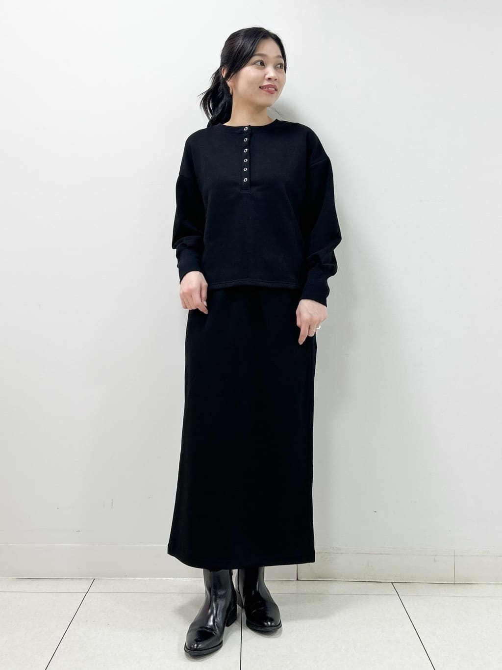 Kaiさんの「Dessin｜【セットアップ可/洗える】切り替えデザインサイドリブスカート」を使ったコーディネート