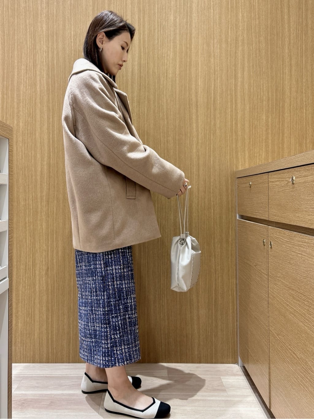 maiさんの「OPAQUE.CLIP｜カシミヤブレンドウールミドルピーコート」を使ったコーディネート