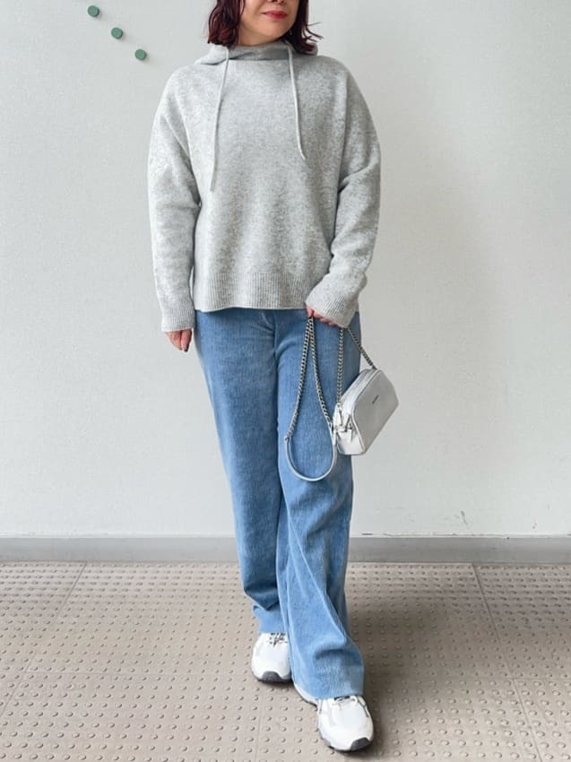 Asamiさんの「DRESSTERIOR｜カシミヤブレンドフードニット」を使ったコーディネート
