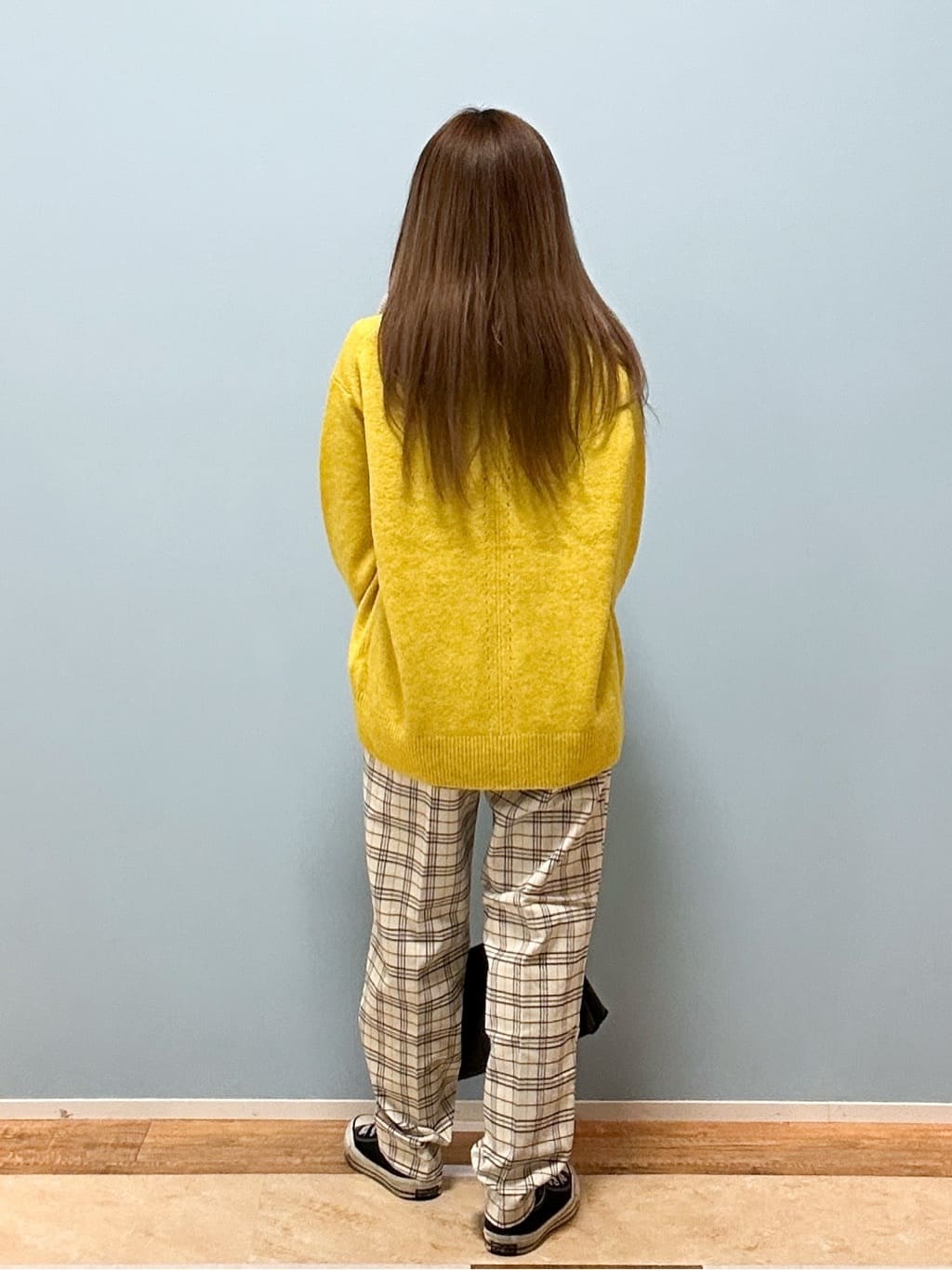 mikoさんの「SHOO･LA･RUE｜【洗濯機可/S-LL】すっきり上品に ベーシックテーパードパンツ」を使ったコーディネート