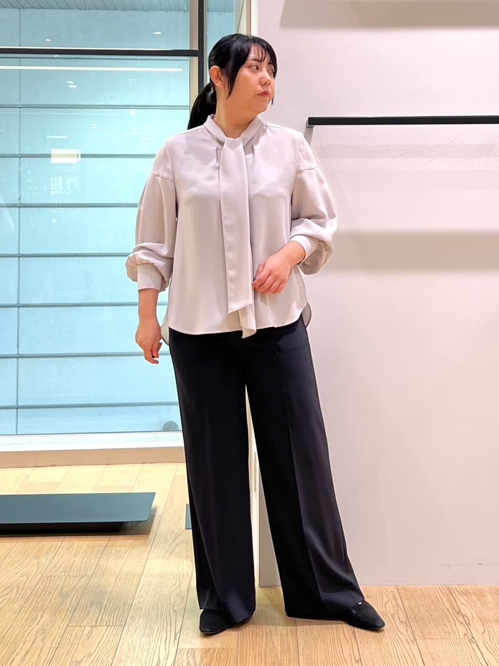 shimaさんの「INDIVI｜【洗える／UVケア／スーツ】ストレッチノーカラージャケット」を使ったコーディネート