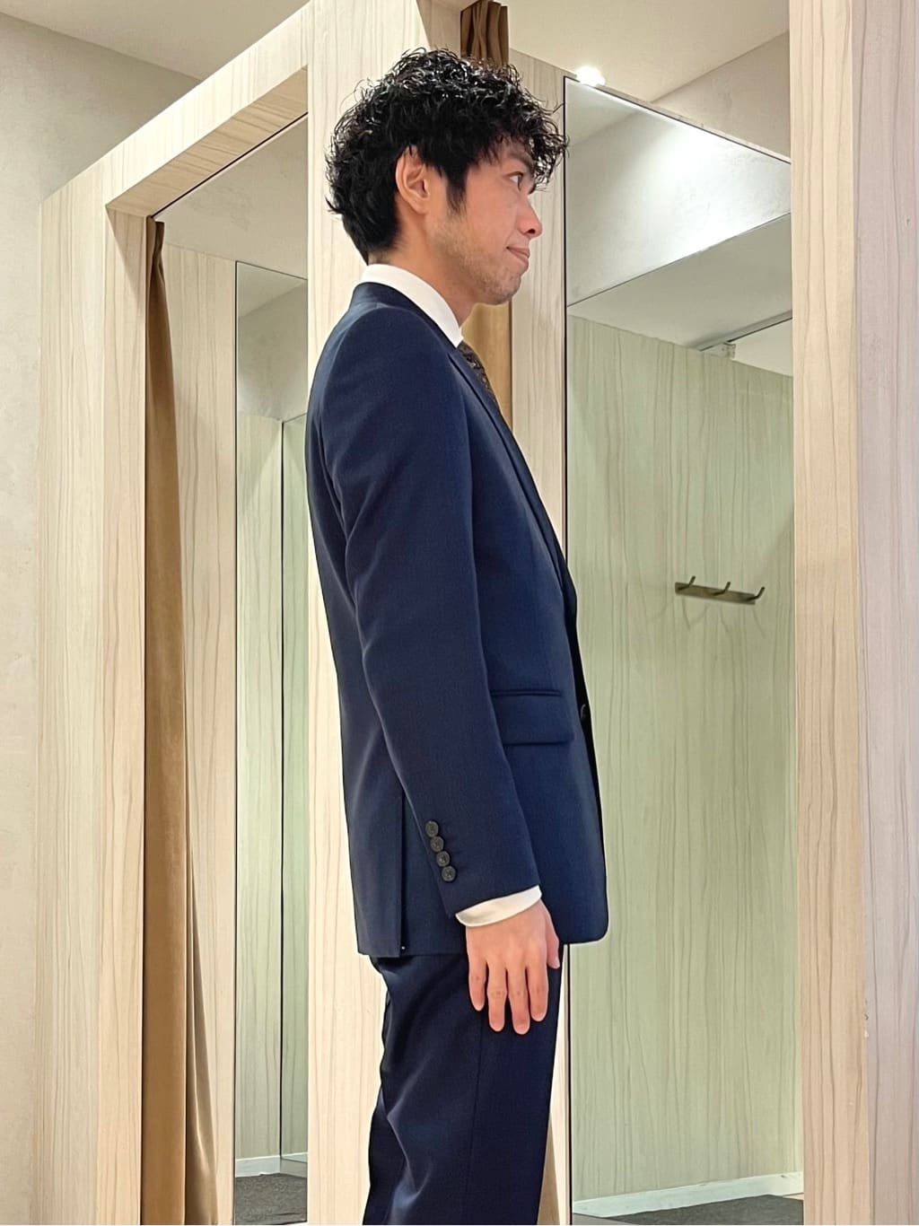 URAさんの「TAKEO KIKUCHI｜カシミヤブレンド ビーバー調ピンヘッドスタンドカラーコート」を使ったコーディネート