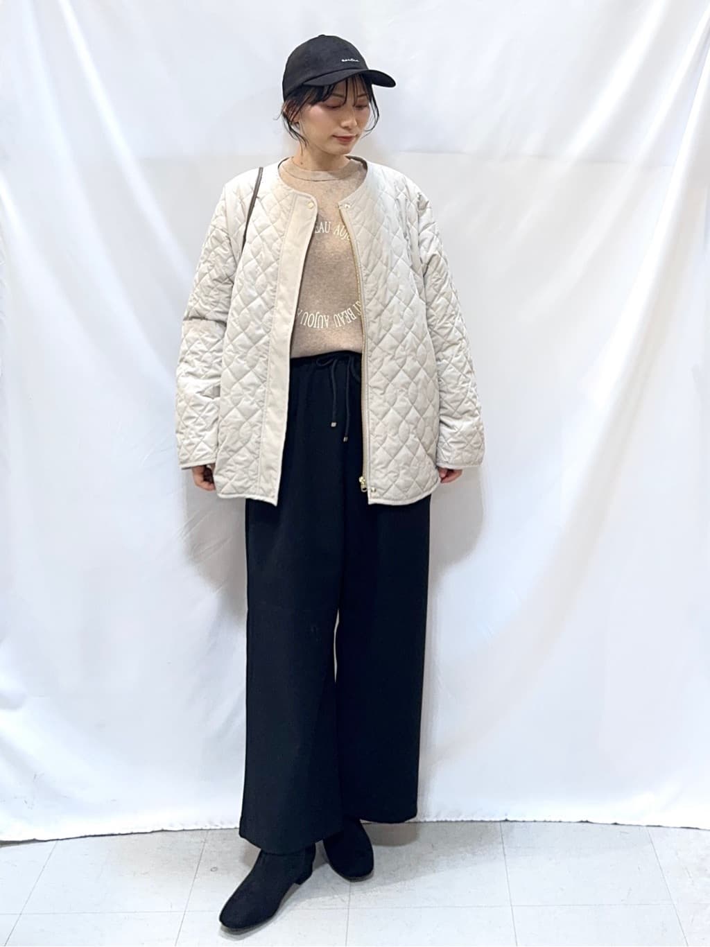 𝐇𝐢𝐫𝐨𝐦𝐢さんの「SHOO･LA･RUE｜【洗濯機可/S-LL】もちもちタッチ スウェットライクロゴニット」を使ったコーディネート