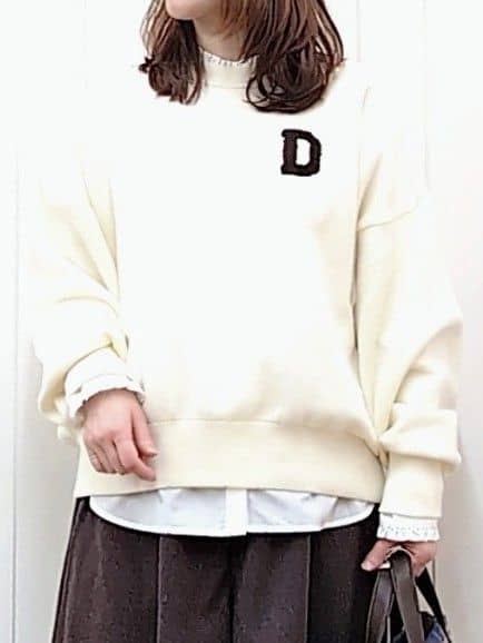 itoさんの「Dessin｜【洗える】Dサガラ刺繍ワッペン付きニット」を使ったコーディネート