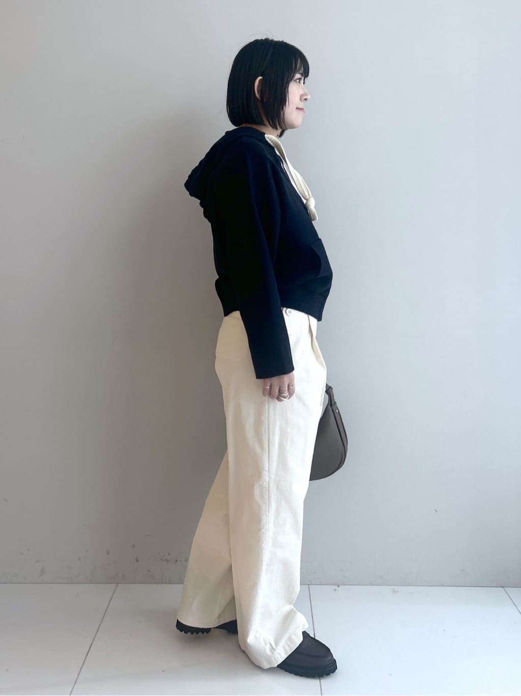 Hirokaさんの「Dessin｜ウール混クルーネックコート」を使ったコーディネート