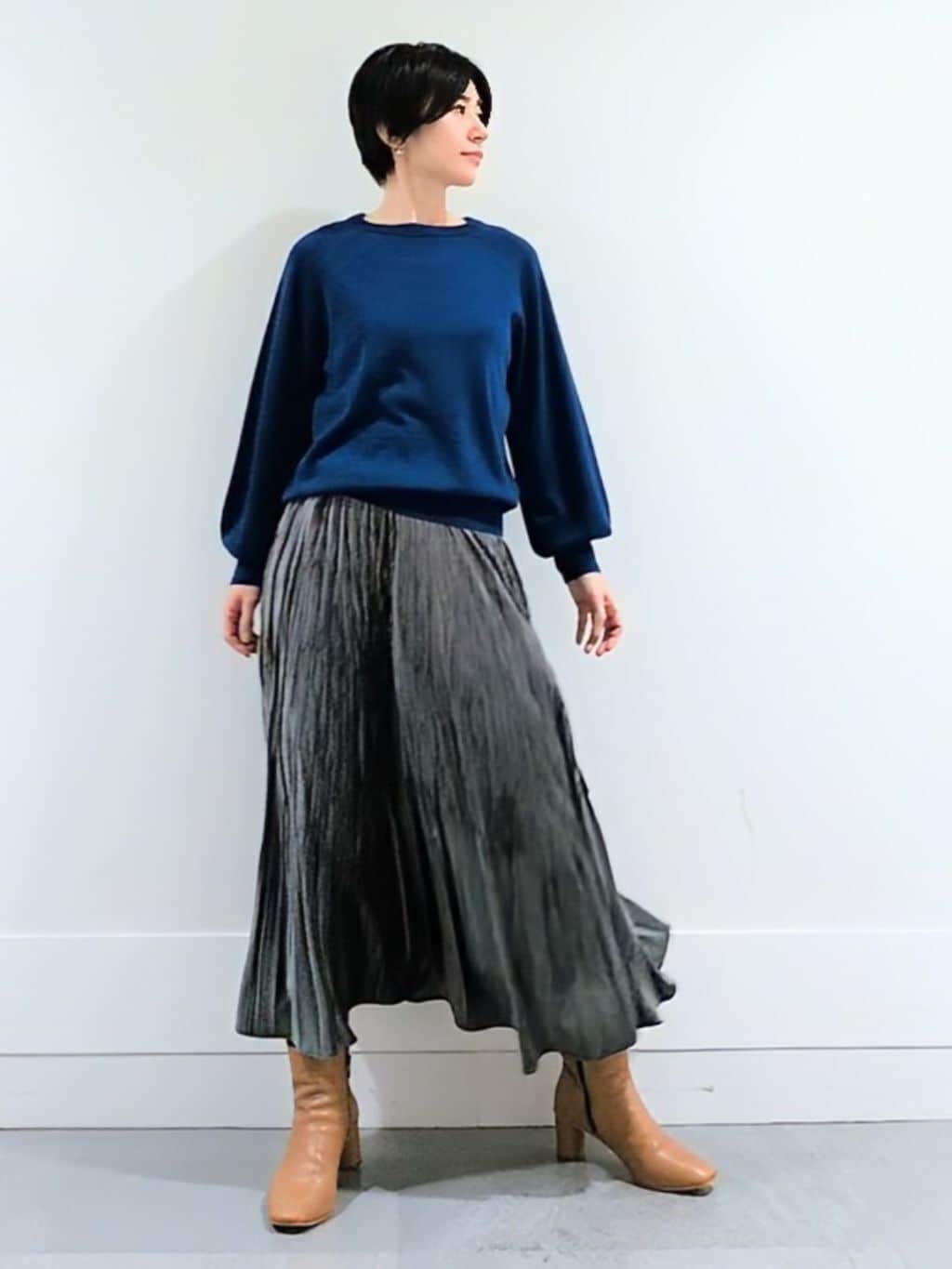 ミズタさんの「UNTITLED｜【8色展開／コンパクト丈】レーヨン混 コクーンニット」を使ったコーディネート