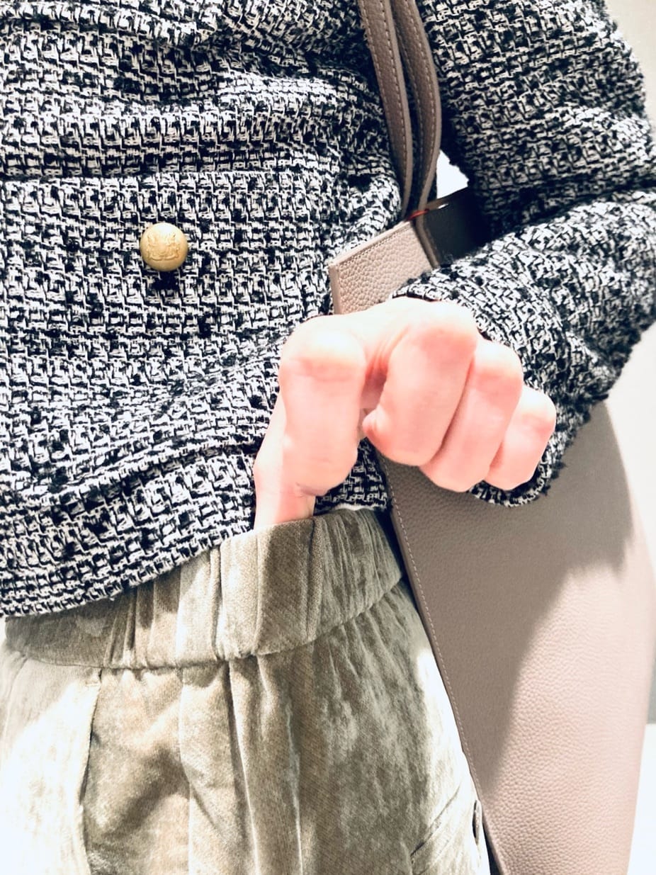 Furuさんの「DRESSTERIOR｜ソフト別珍イージーパンツ」を使ったコーディネート