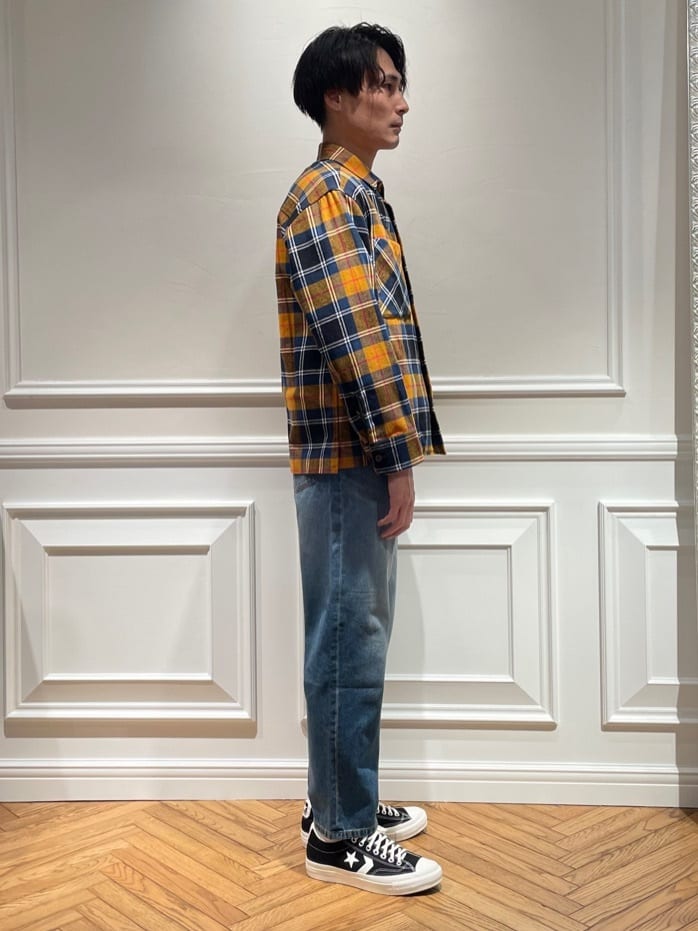 橋本さんの「DRESSTERIOR｜◆【Safari5月号掲載】10．6oz コンフォートワイドデニムパンツ」を使ったコーディネート