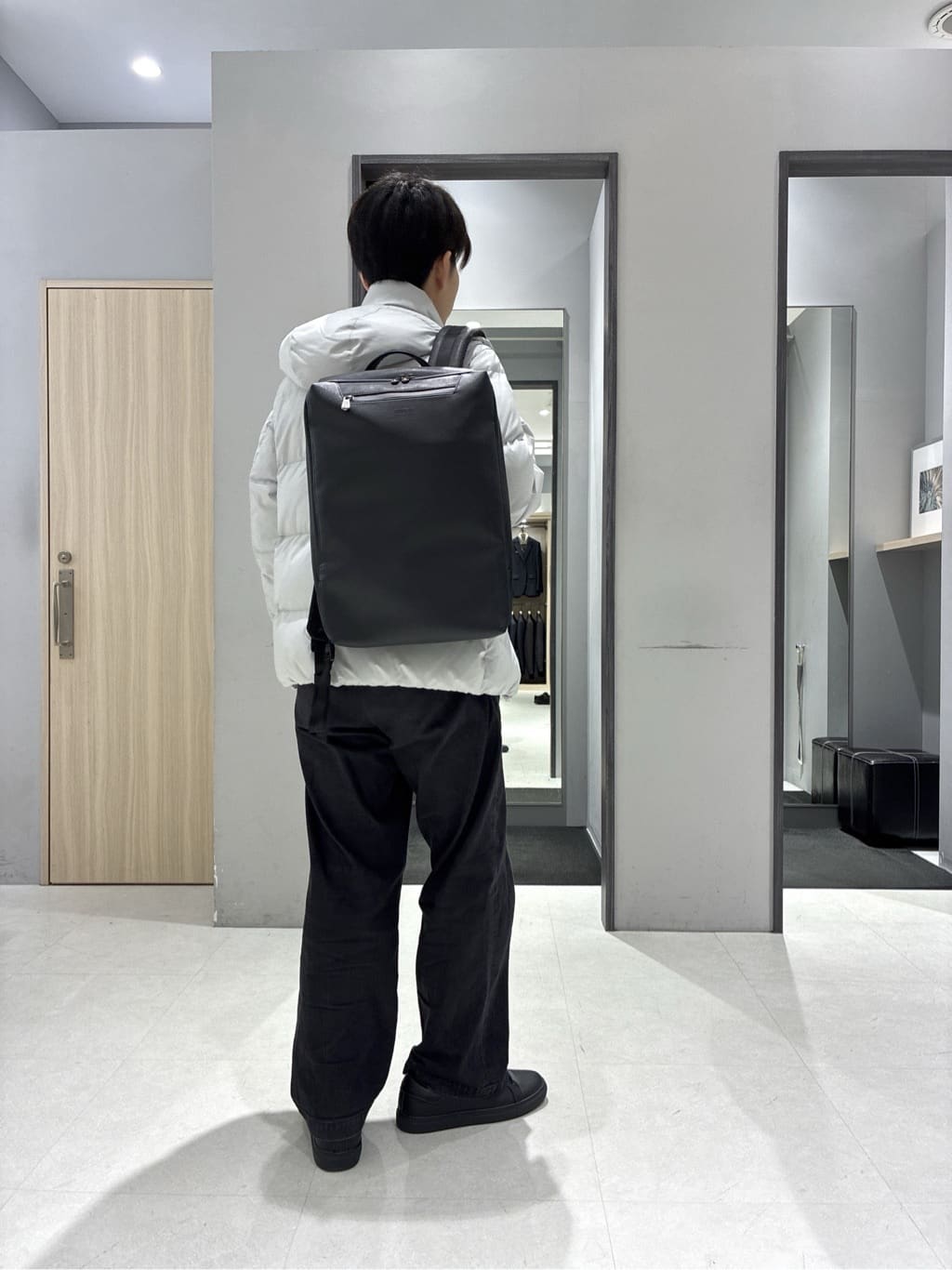わいずみさんの「TAKEO KIKUCHI｜【袖取り外し可】デタッチャブル ダウンブルゾン」を使ったコーディネート