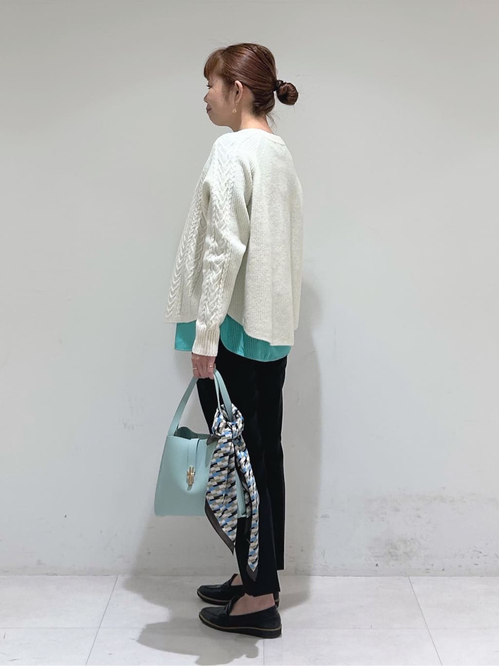 tsuyuさんの「INDIVI｜【撥水／洗える／デザイン衿】ステッチレス ショートダウンコート」を使ったコーディネート