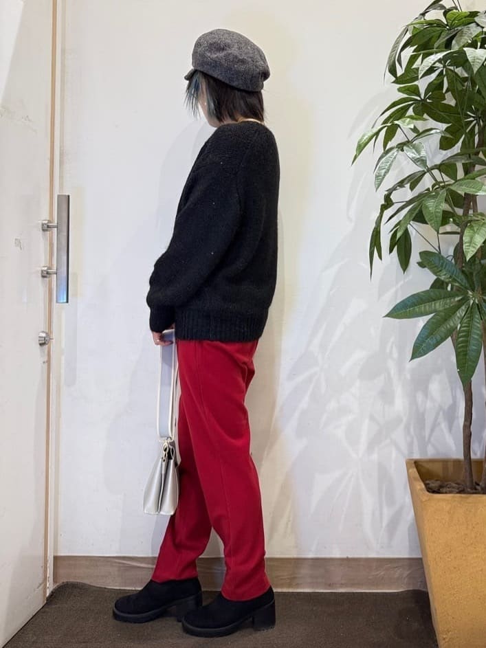 misakiさんの「SHOO･LA･RUE｜【洗濯機可/S-LL】美脚見え あったか裏起毛 テーパードパンツ」を使ったコーディネート