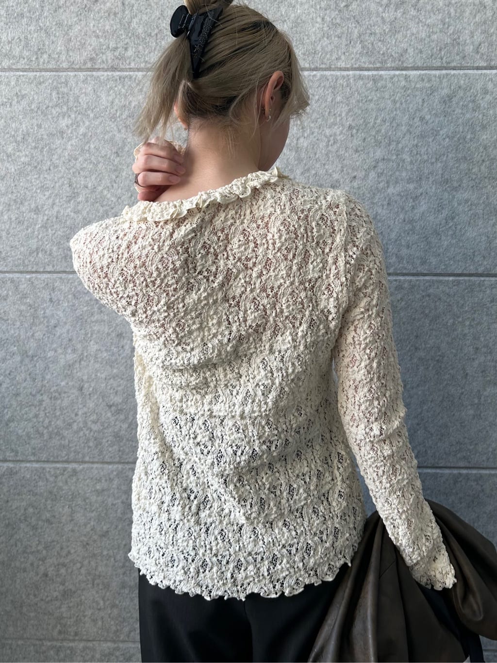 honoka Aさんの「CODE A｜【Re】fluffy lace blouse」を使ったコーディネート