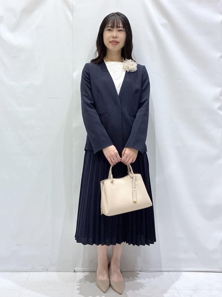 komaさんの「OPAQUE.CLIP｜《通勤／セットアップ対応》 Vネックジャケット／ダブルクロス【洗濯機OK】」を使ったコーディネート