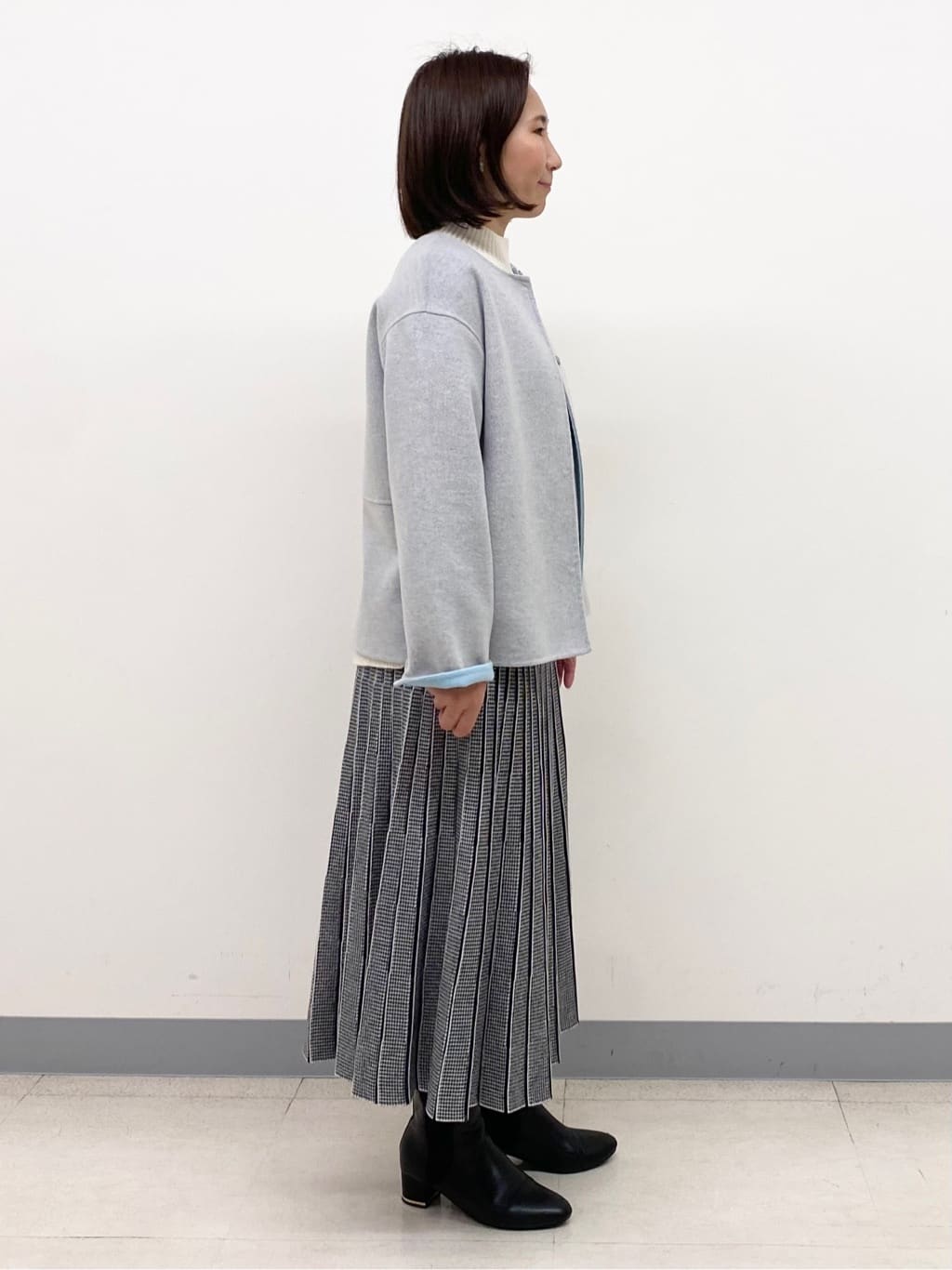 YUKARIさんの「INDIVI｜【配色デザイン／ショート丈】ウールリバー ノーカラーコート」を使ったコーディネート
