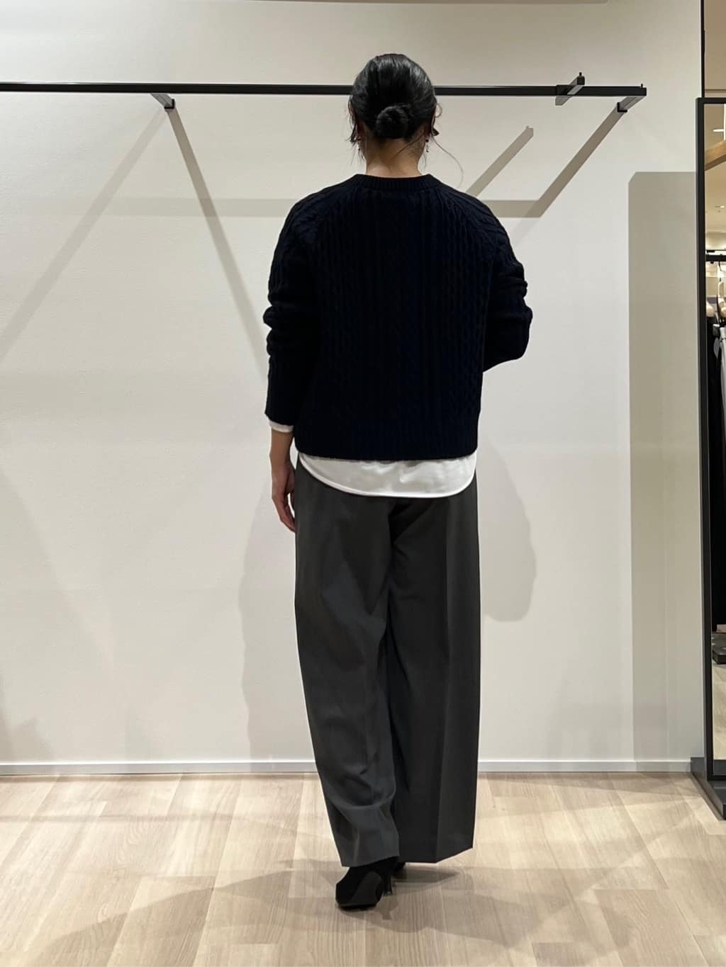 TOMOMIさんの「UNTITLED｜【洗える】スポンディッシュ ケーブル柄ニット」を使ったコーディネート