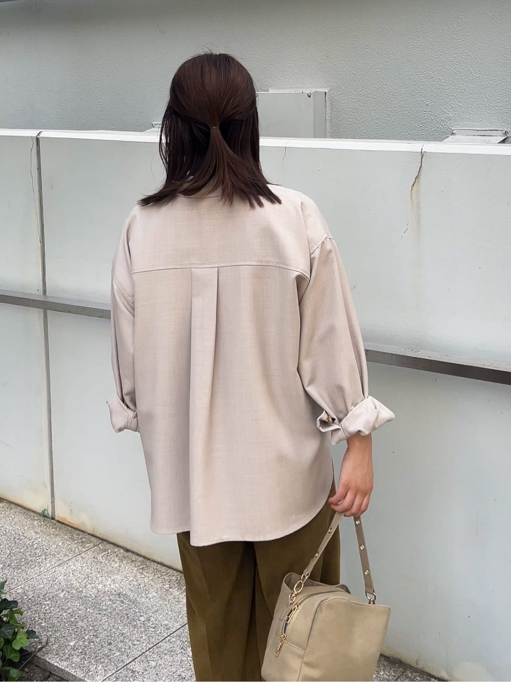 ちびゆきさんの「grove｜【カセット服/選べる着丈】洗濯機で洗えるオーバーシャツ」を使ったコーディネート