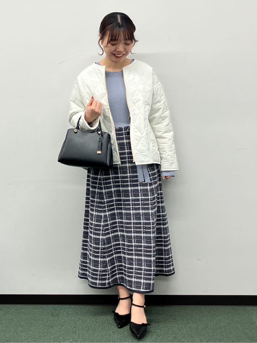 MAYUKIさんの「index｜チェックラメジャカードニットワンピース」を使ったコーディネート