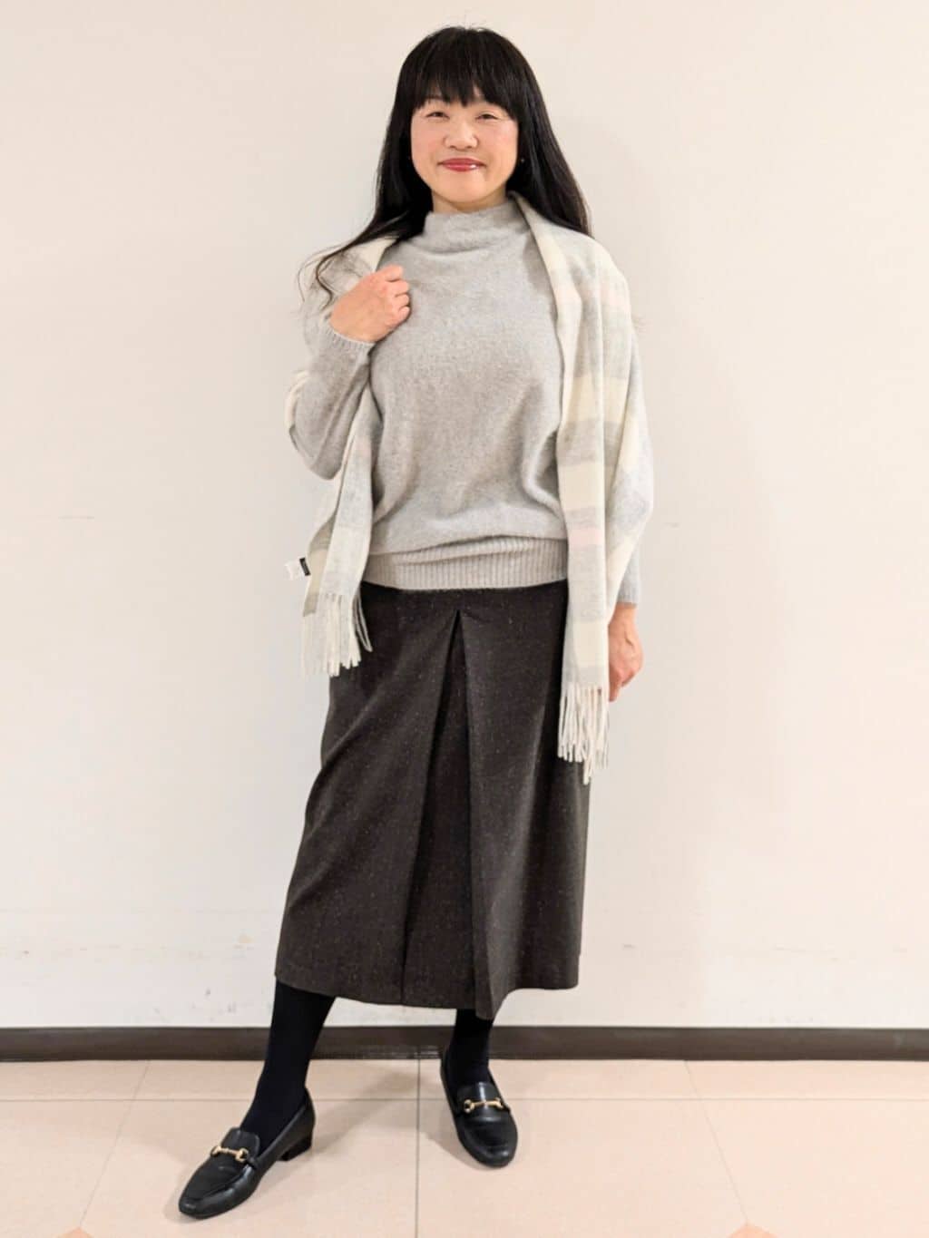 ともさんの「UNTITLED｜【大人な品格/ふわふわニット】フォックスカシミヤ コクーンニット」を使ったコーディネート