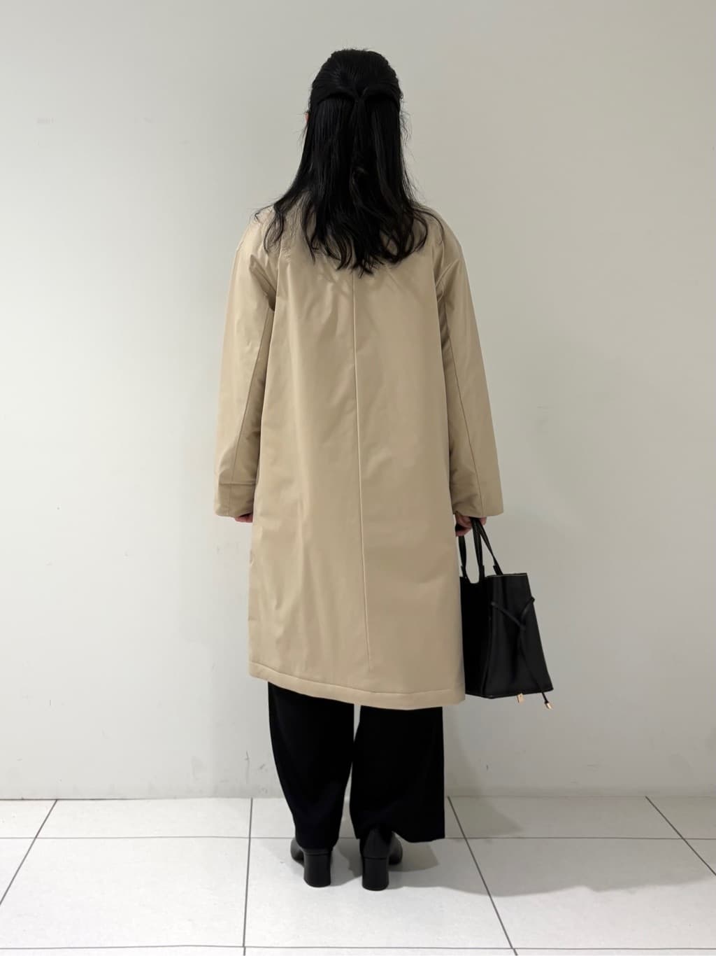 momokoさんの「INDIVI｜【超軽量／蓄熱】ライトパフチェスターコート」を使ったコーディネート
