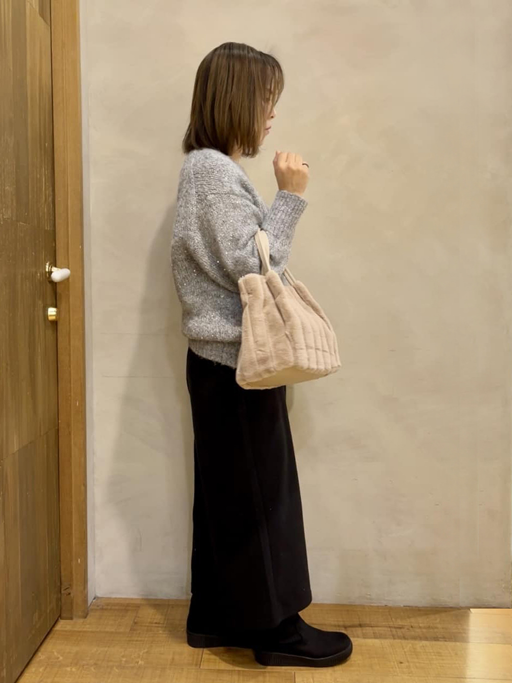 まるぷーさんの「SHOO･LA･RUE｜【洗濯機可】美脚見え あったか圧縮ニット ガウチョパンツ」を使ったコーディネート