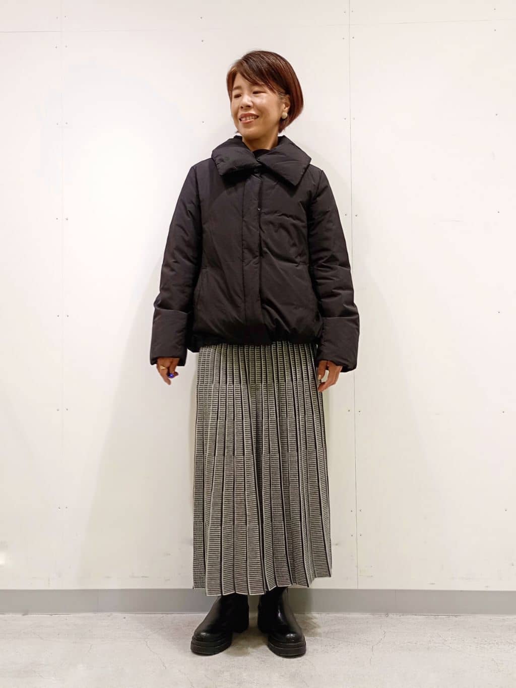 Kさんの「INDIVI｜【撥水／洗える／デザイン衿】ステッチレス ショートダウンコート」を使ったコーディネート