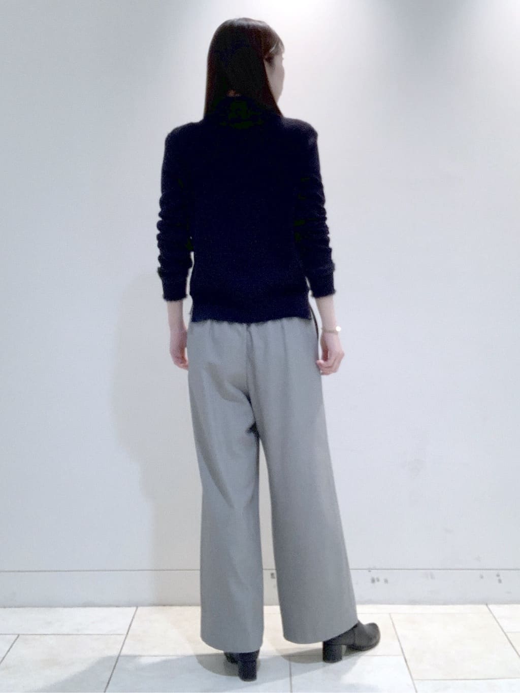 ヤマグチさんの「Reflect｜【裏起毛／ゆったりシルエット】ストレートワイドパンツ」を使ったコーディネート