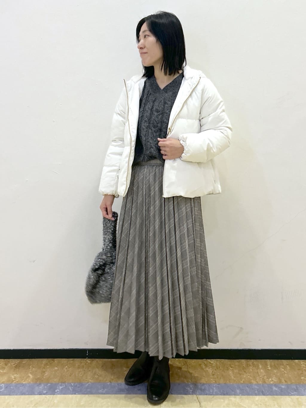 su.さんの「index｜KAWADAダウンペプラムショートコート【撥水／洗濯機OK／静電気防止裏地】」を使ったコーディネート