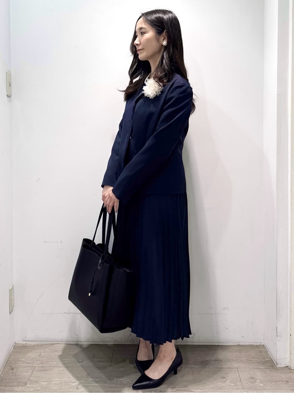 yuicciさんの「OPAQUE.CLIP｜《通勤対応》ジョーゼットプリーツワンピース【洗濯機OK】」を使ったコーディネート