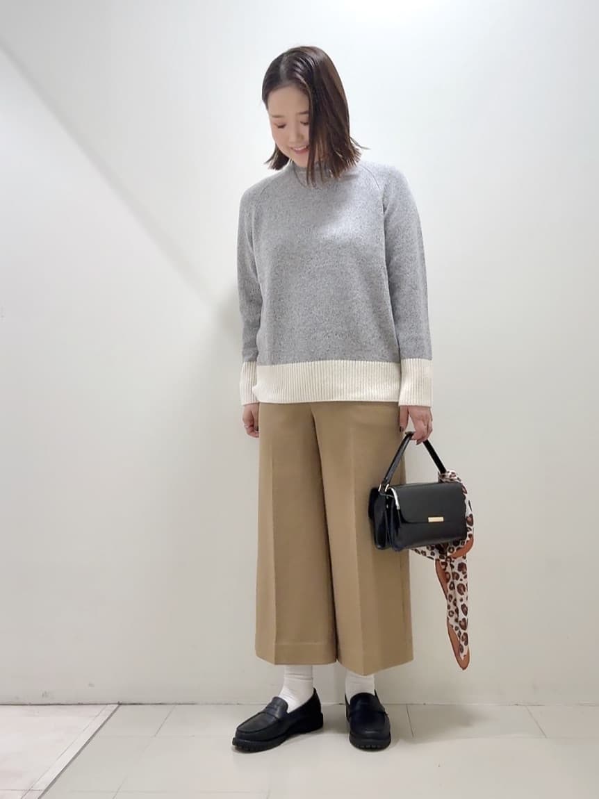 YUIさんの「UNTITLED｜【重ね着もおすすめ/洗える】ウールカシミヤ クルーネックニット」を使ったコーディネート