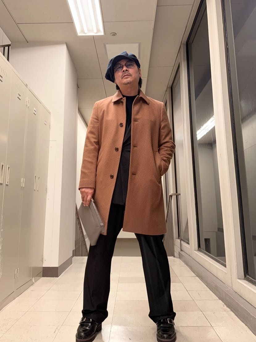 MAKOTO AIさんの「TAKEO KIKUCHI｜カシミヤブレンド ビーバー調ステンカラーコート」を使ったコーディネート