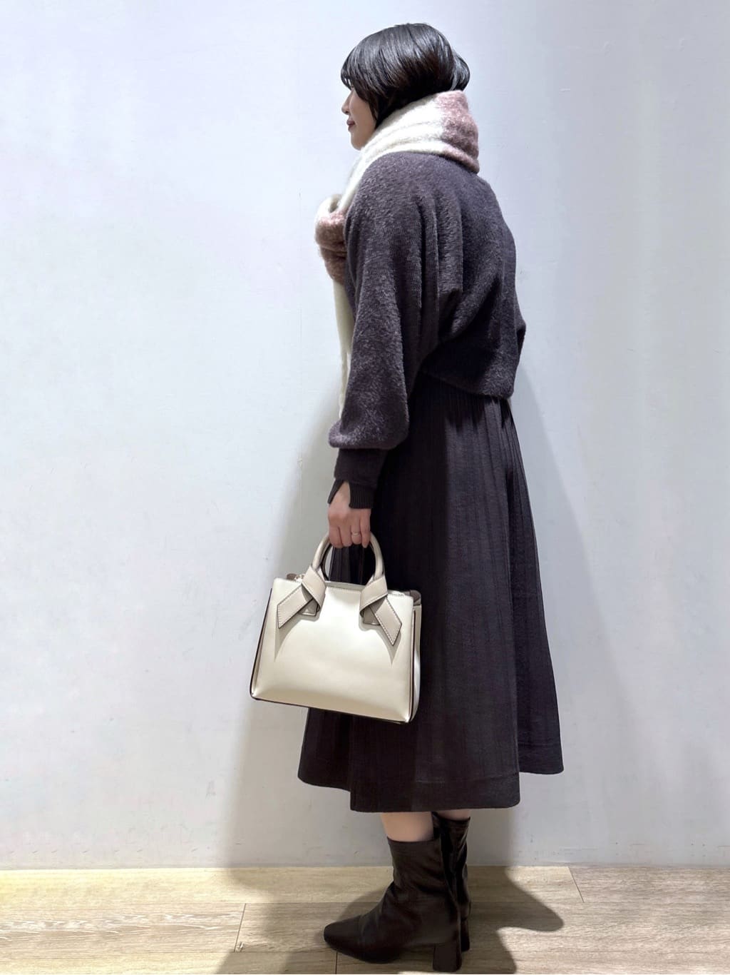 mizukiさんの「index｜ラメフェザープルオーバーセット ニットワンピース【洗濯機OK】《XS～LL》」を使ったコーディネート